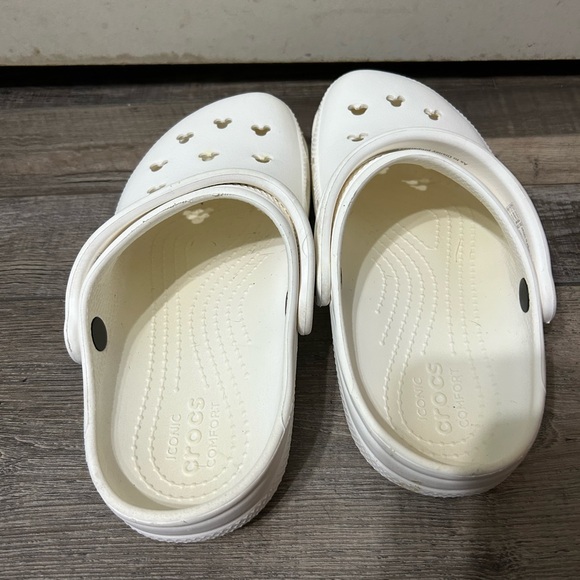 Disney Mickey Mouse CROCS Classic White Clogs - Picture 7 of 11